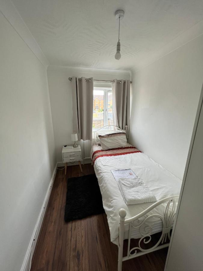 Fellowes Garden Peterborough Bagian luar foto